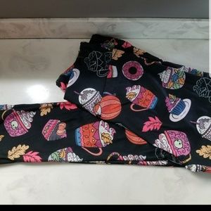 Pumpkin spice leggings great for Fall and Thanksgi